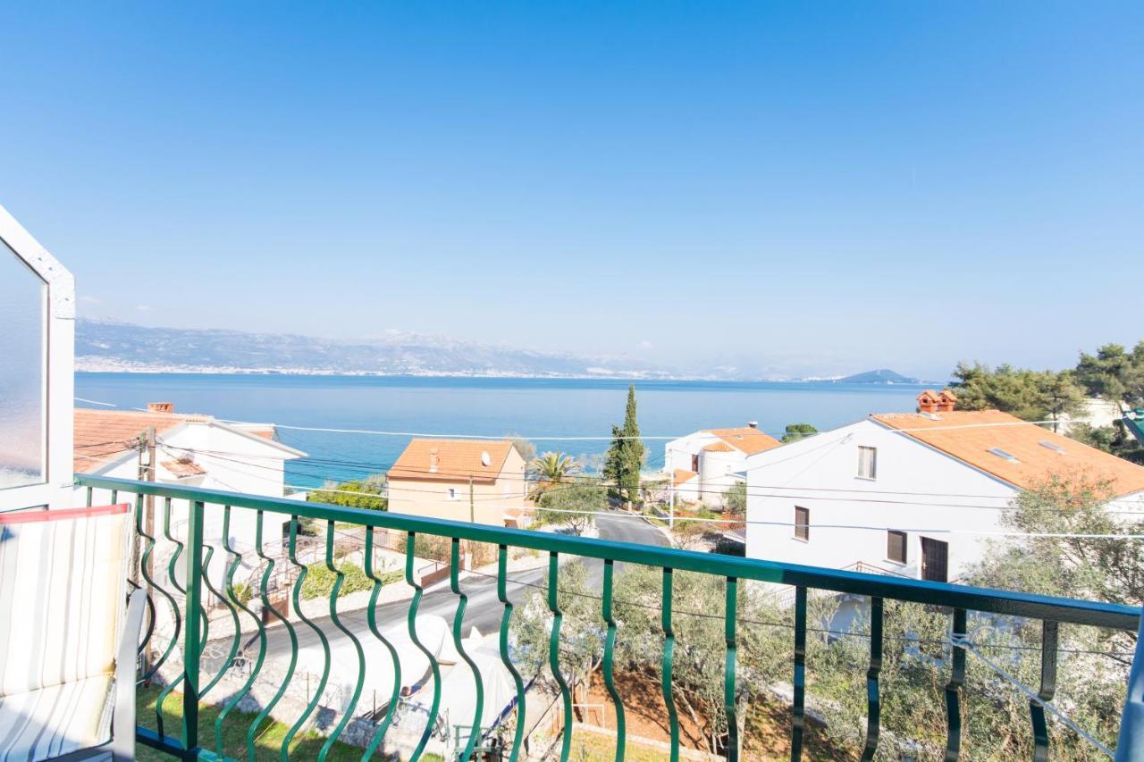 Apartments By The Sea Slatine, Ciovo - 1126 Trogir Exteriör bild