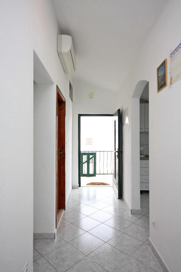 Apartments By The Sea Slatine, Ciovo - 1126 Trogir Exteriör bild