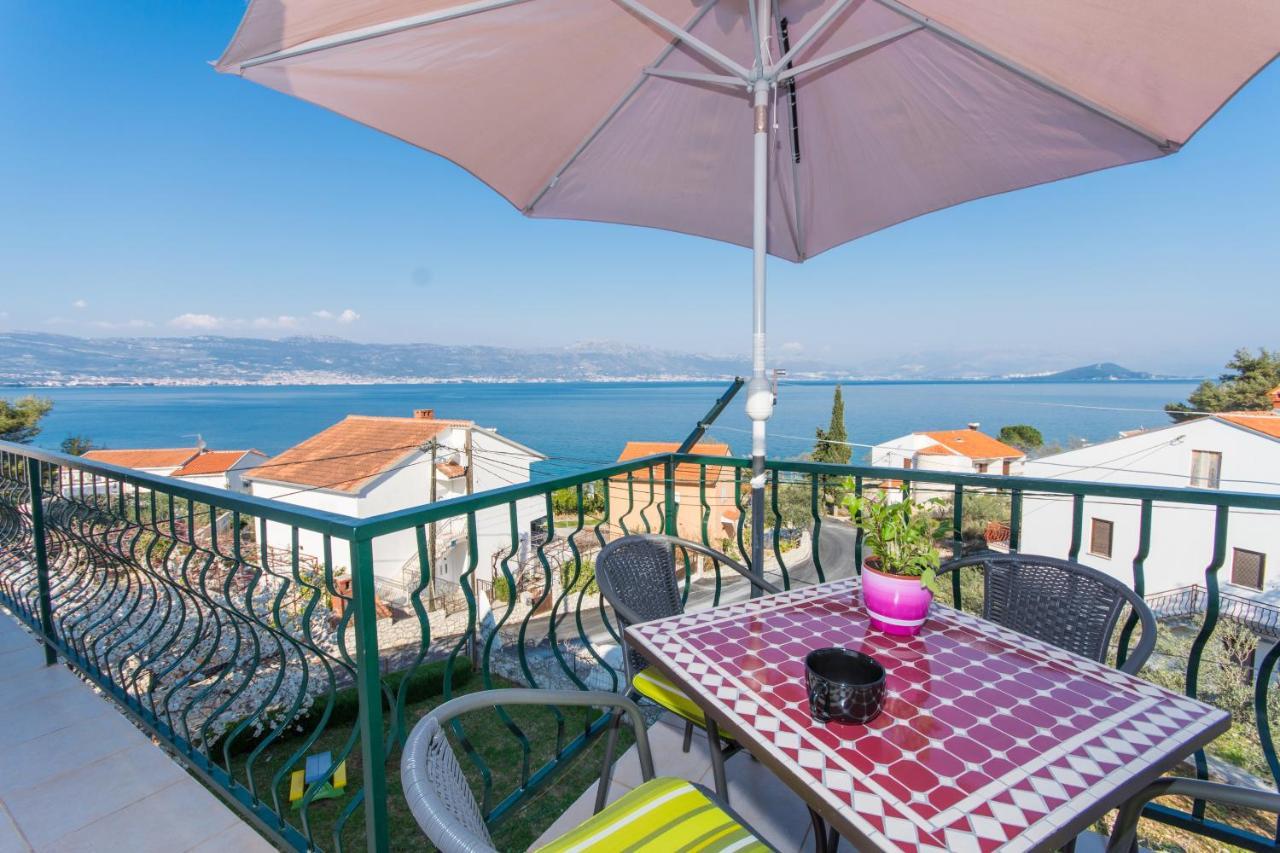 Apartments By The Sea Slatine, Ciovo - 1126 Trogir Exteriör bild
